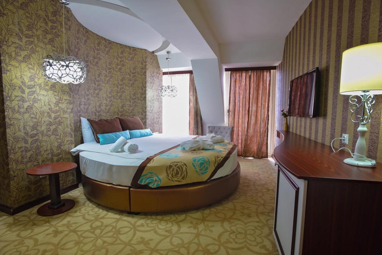 Hotel Izgrev Spa & Aquapark Струга Экстерьер фото