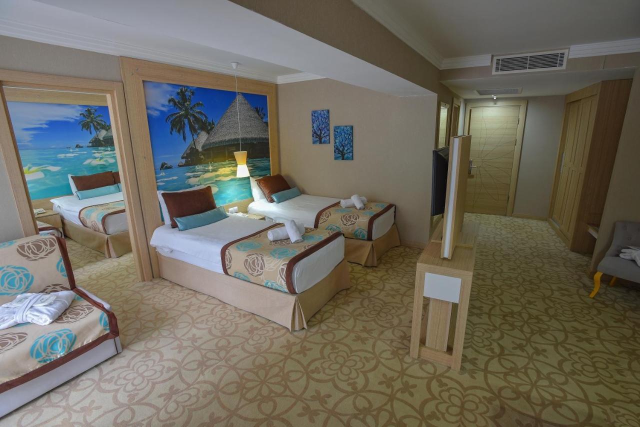 Hotel Izgrev Spa & Aquapark Струга Экстерьер фото