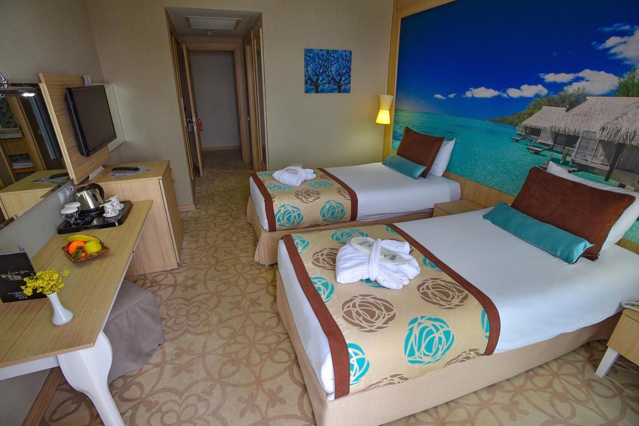 Hotel Izgrev Spa & Aquapark Струга Экстерьер фото