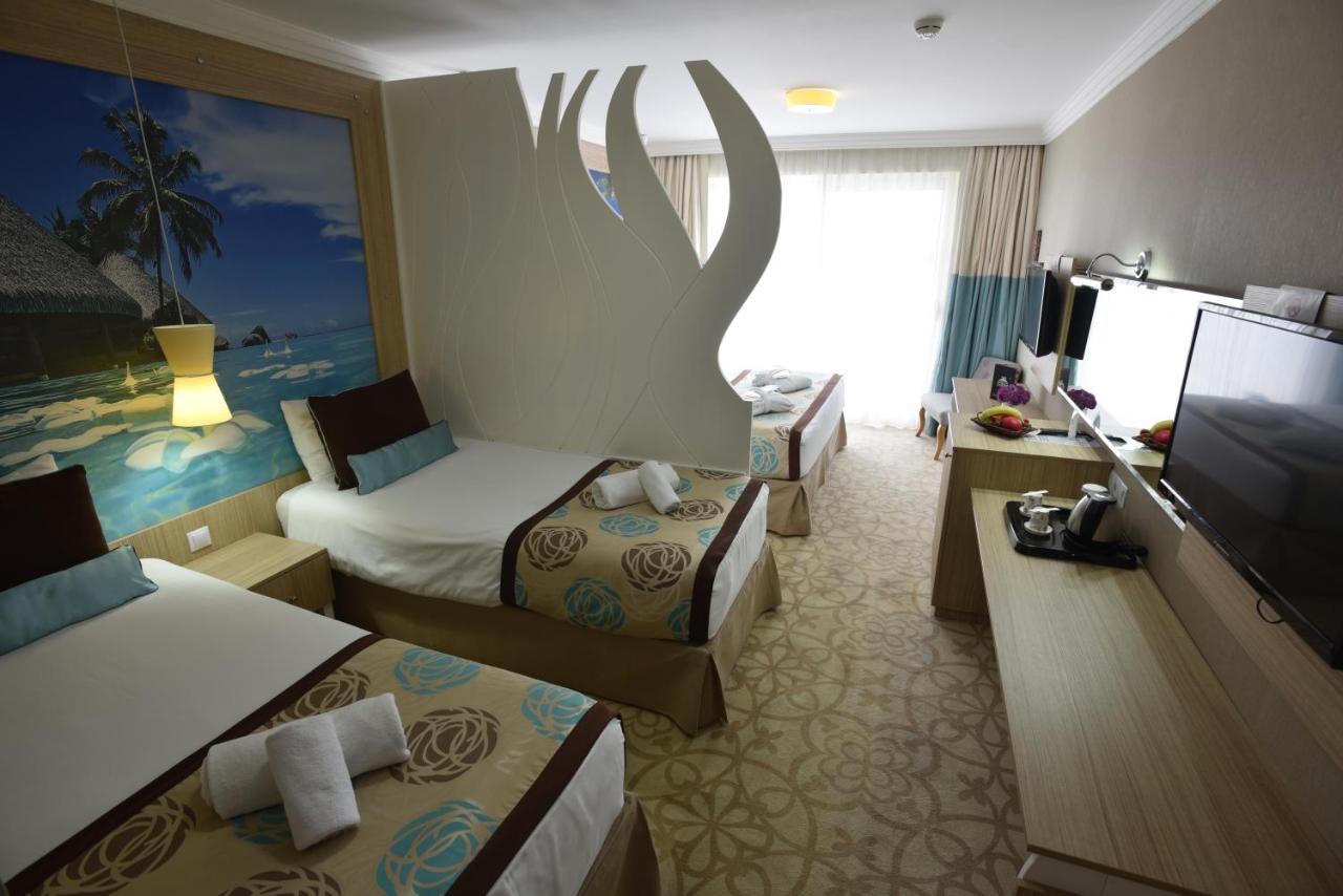 Hotel Izgrev Spa & Aquapark Струга Экстерьер фото
