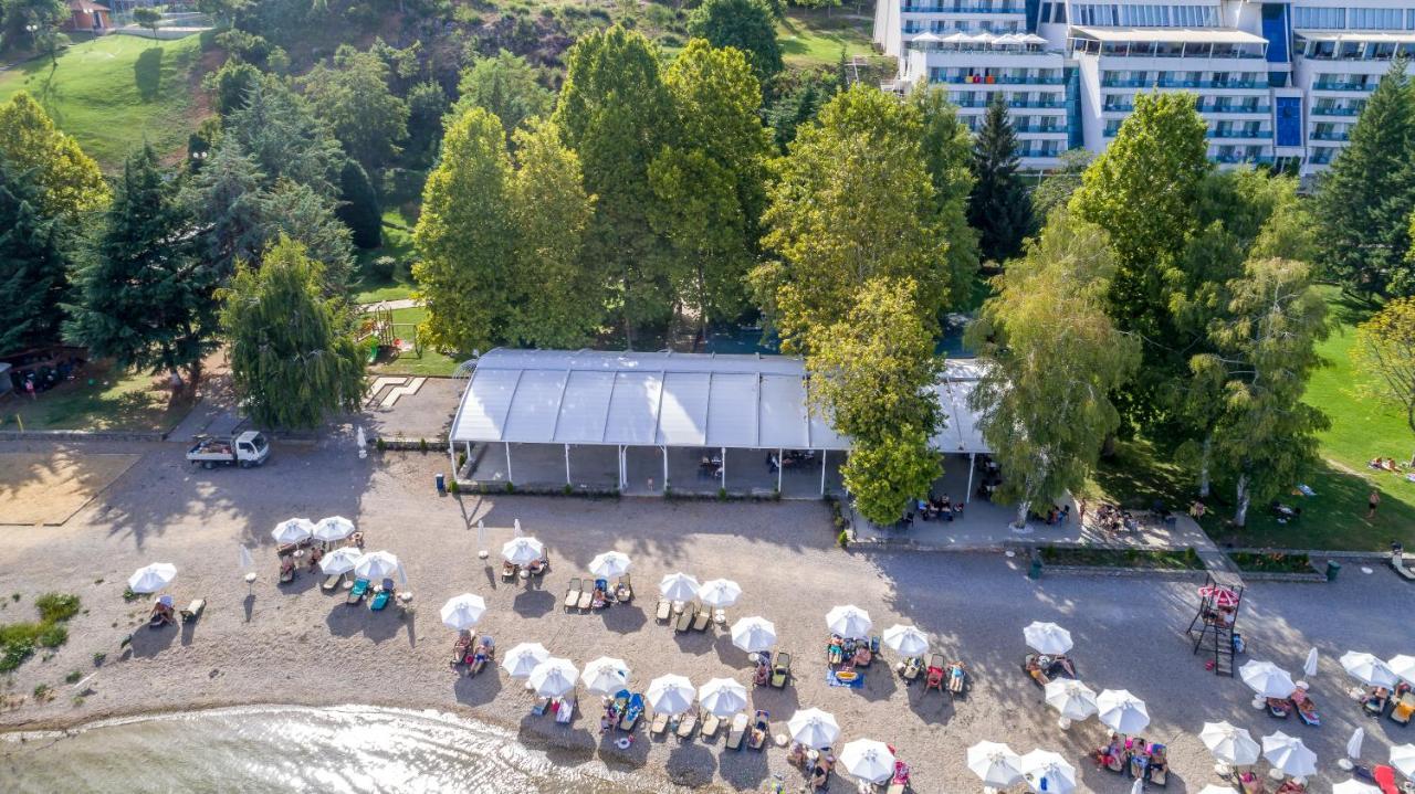 Hotel Izgrev Spa & Aquapark Струга Экстерьер фото